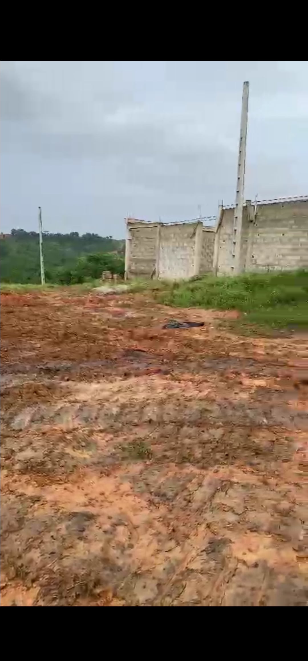 Terrain de 10400 m²