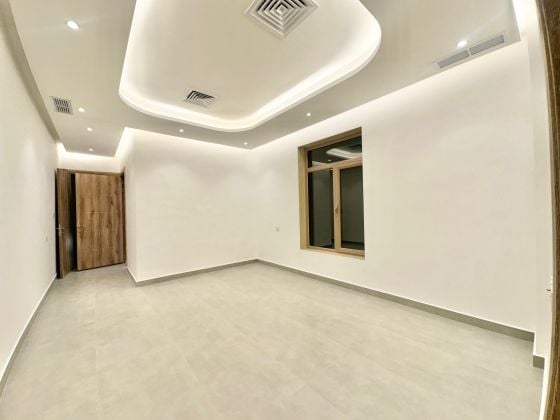 Brand new Roof top three bedroom floor for rent in zahara