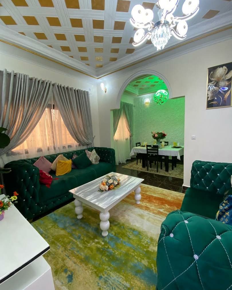 Magnifique Studio et Appartement Meublé Très Haut Standing à louer à Fourgerole