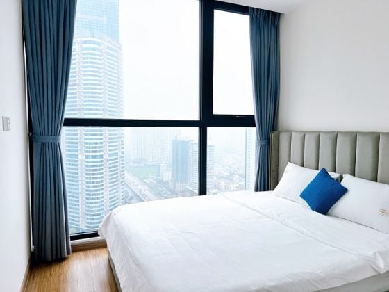 Nice, modern 2 – bedroom apartment with balcony in Cau Giay district ...