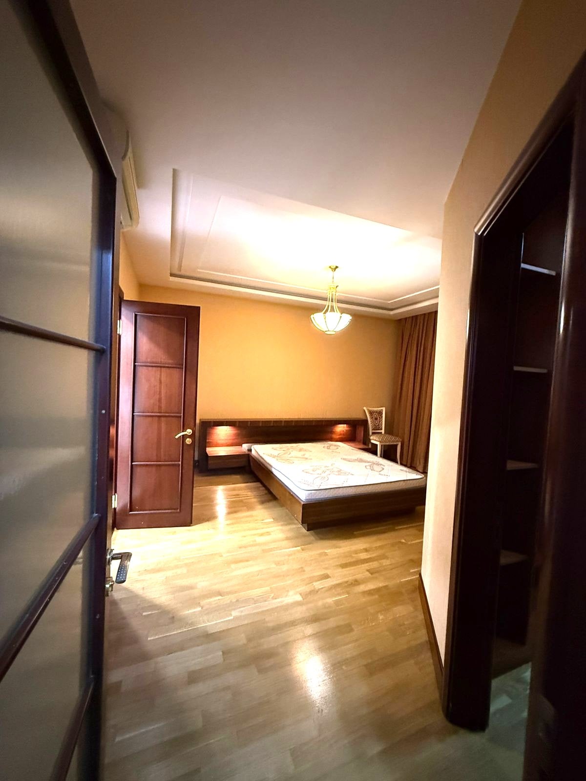 3 bedroom  apartment for rent in a closed, 24 hours guarded complex -Green park. Just after the cosmetic repair