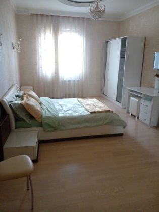 3 bedrooms  and 3 bathrooms apartment for rent in the building Clock ...