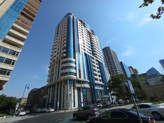 2 bedrooms apartment close Port Baku