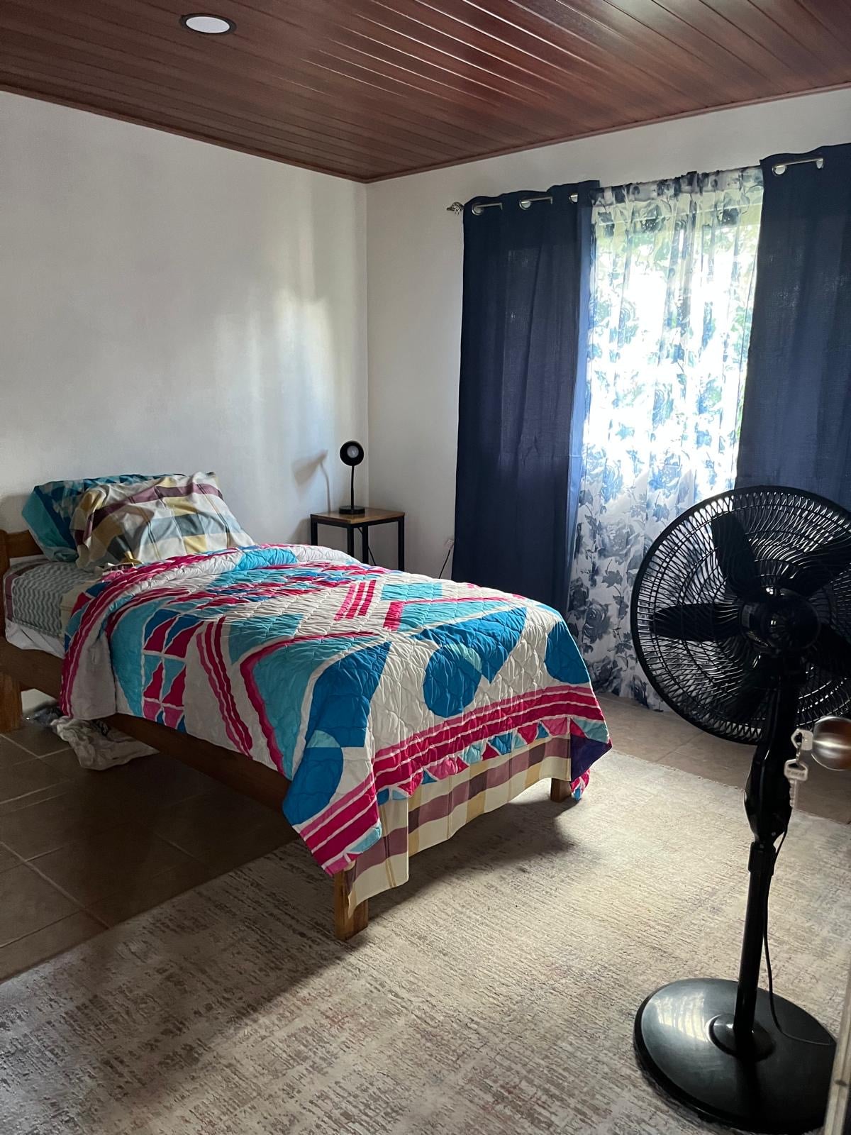 Vivez à la costaricienne — Maison de 2 chambres dans une superbe communauté de Turrialba