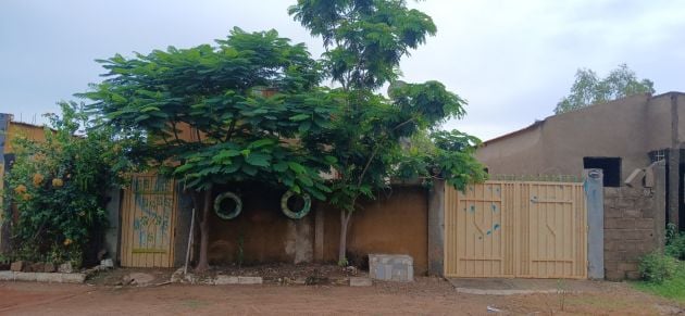 UNE VILLA DE TYPE F3 BÂTIE SUR UNE PARCELLE D'UNE SUPERFICIE DE 240 ...