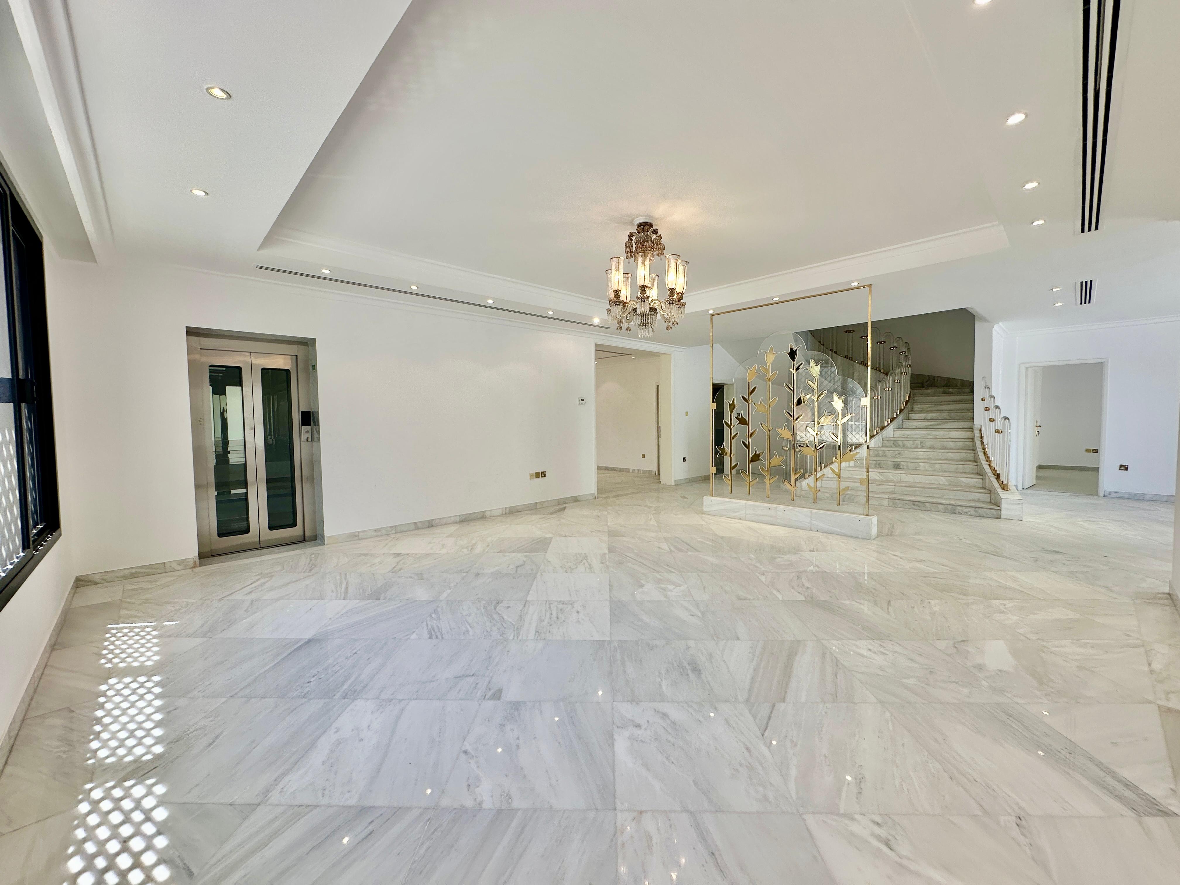 Spacious Villa for Rent in Salwa