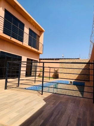 LUXURY & SERENITY: YOUR EXCEPTIONAL VILLA IN WEMTENGA WITH POOL + GENERATOR