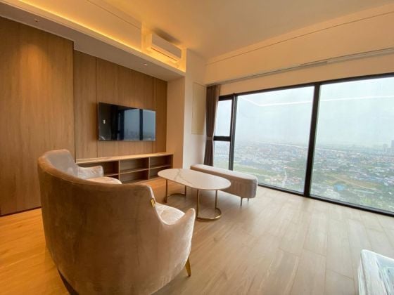 Big Studio Condo for Sale at Vue Aston
