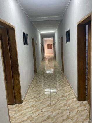 Motel et terrain a vendre logbessou