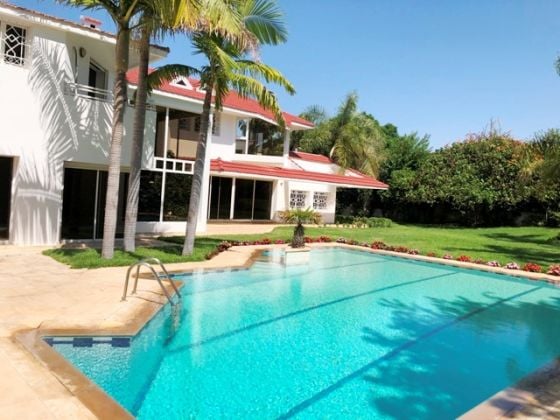 Location villa de luxe avec chauffage central à Souissi 