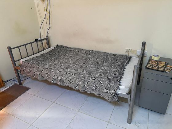 EXECUTIVE MALE BED SPACE AVAILABLE (MALE)