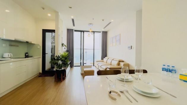 Nice, modern 2 – bedroom apartment with balcony in Cau Giay district ...