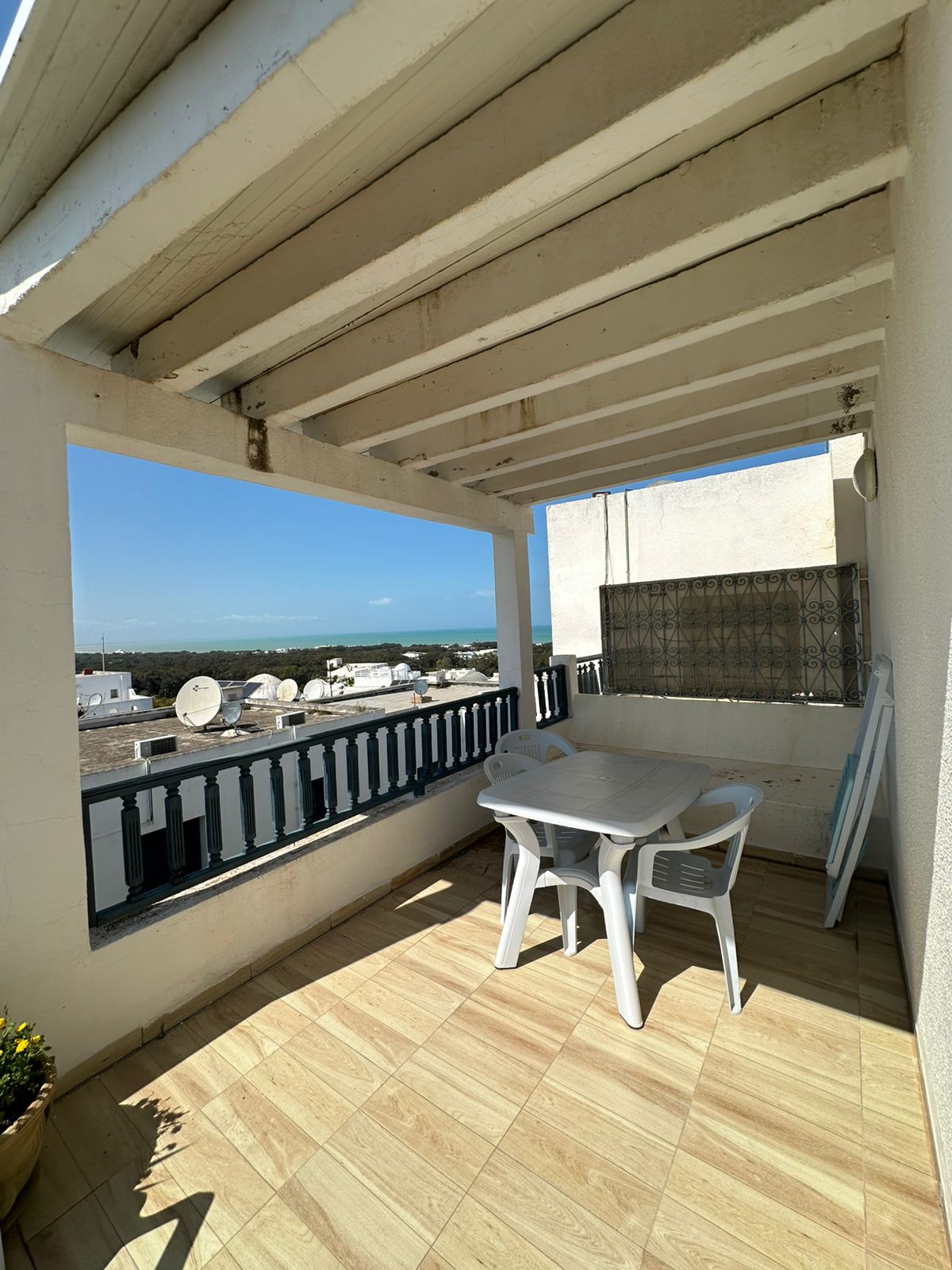 Appartamento duplex arredato S2 con vista mare presso il Golden Tulip