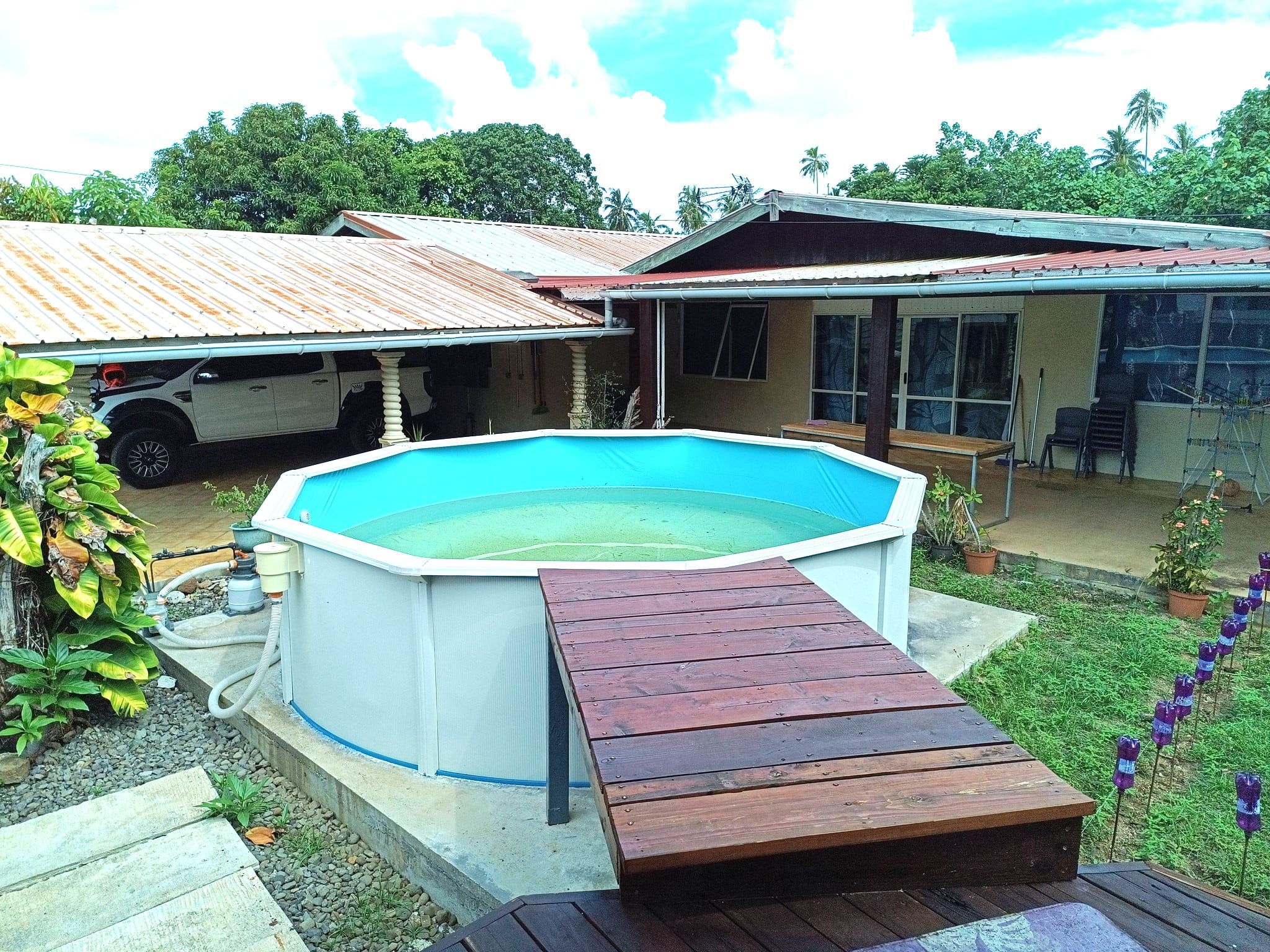 Moorea Loue grande maison 200m² à Haumi. Coté montagne dans quartier calme.  - 5 chambres