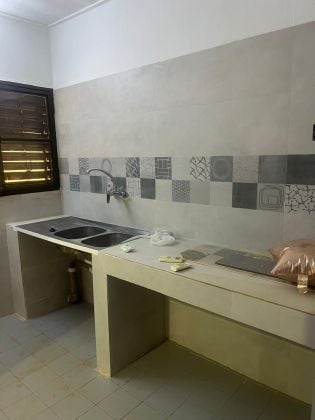 4-bedroom villa with living room in the wooded area 