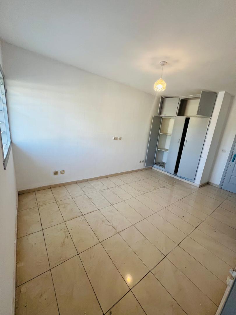 STUDIOS A LOUER AUX 2 PLATEAUX