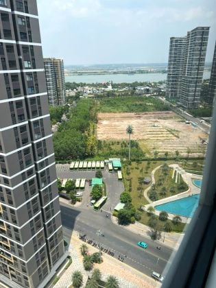 High-Floor Studio with Stunning View | Brand-New | Vinhomes Grand Park ...