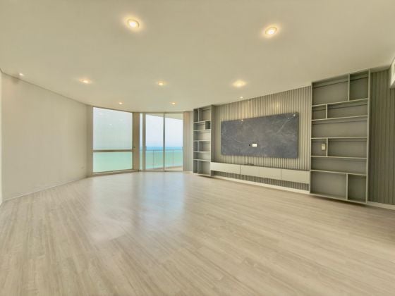 Two bedroom Seaview apartment for rent in Bneid Al qar