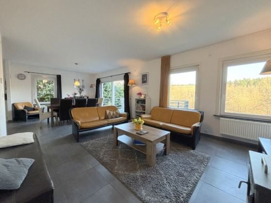 BOUILLON : Spacieuse maison 4faç (2011) sur 24 ares, belle vue.