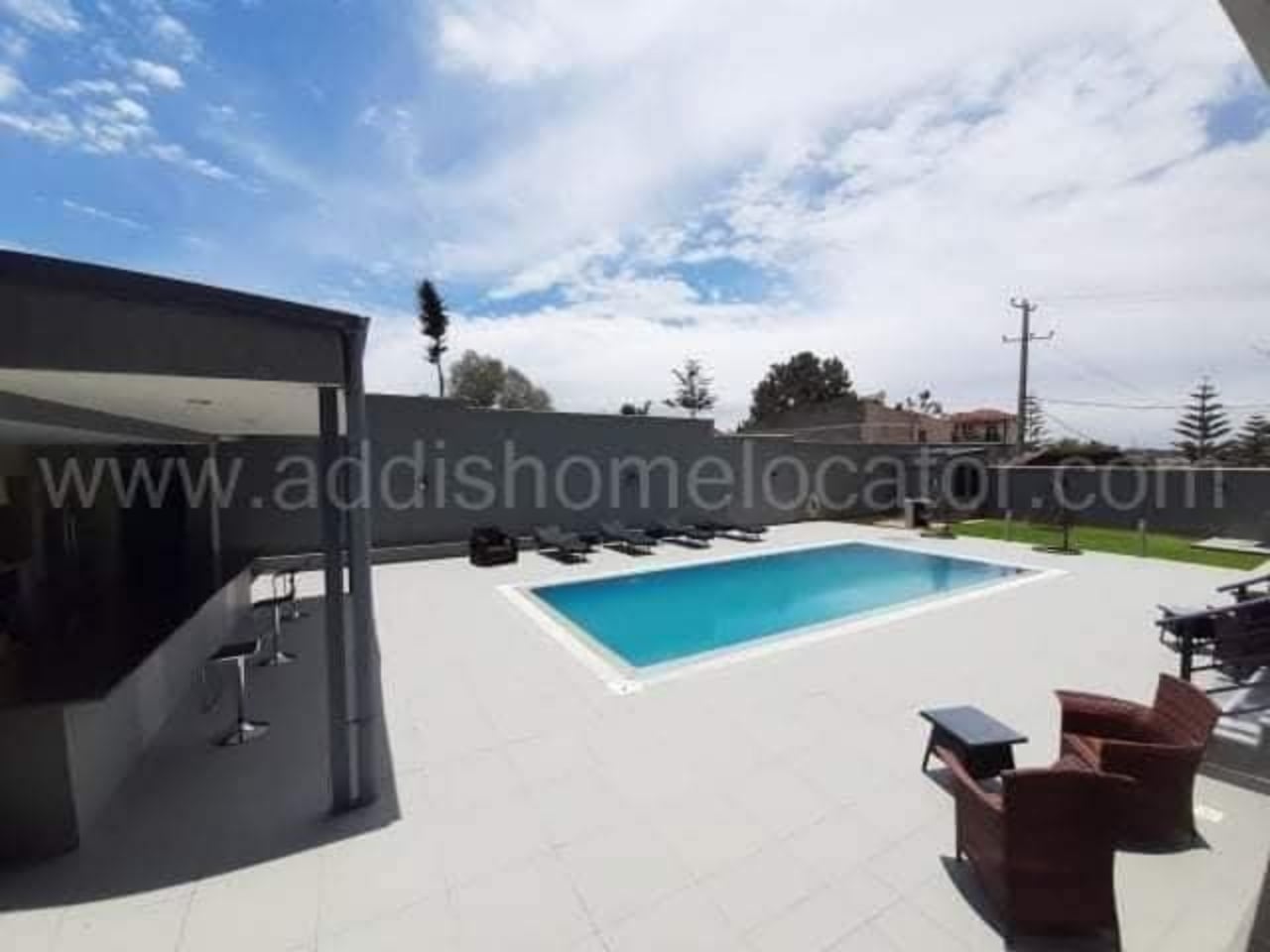 Luxurious Apartment with Stunning City Views | Old Airport