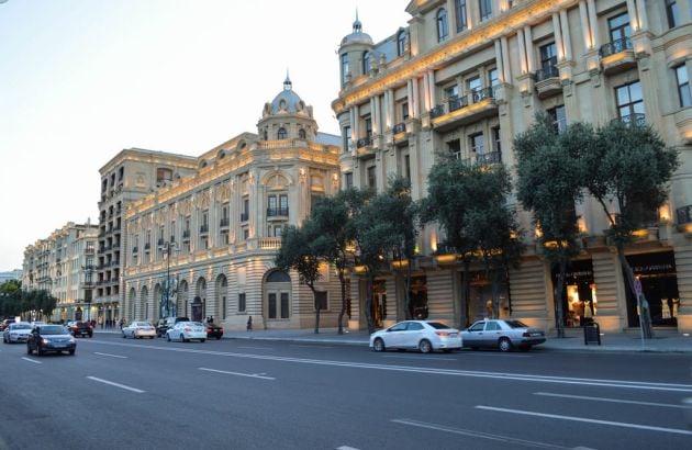 New 1-room apt opposite seaside boulevard