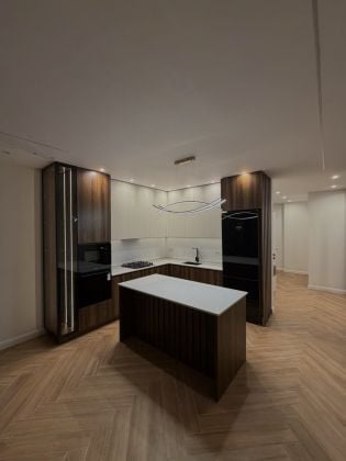 Vivienda de lujo a 5 minutos del mar: apartamento a estrenar en Batumi.