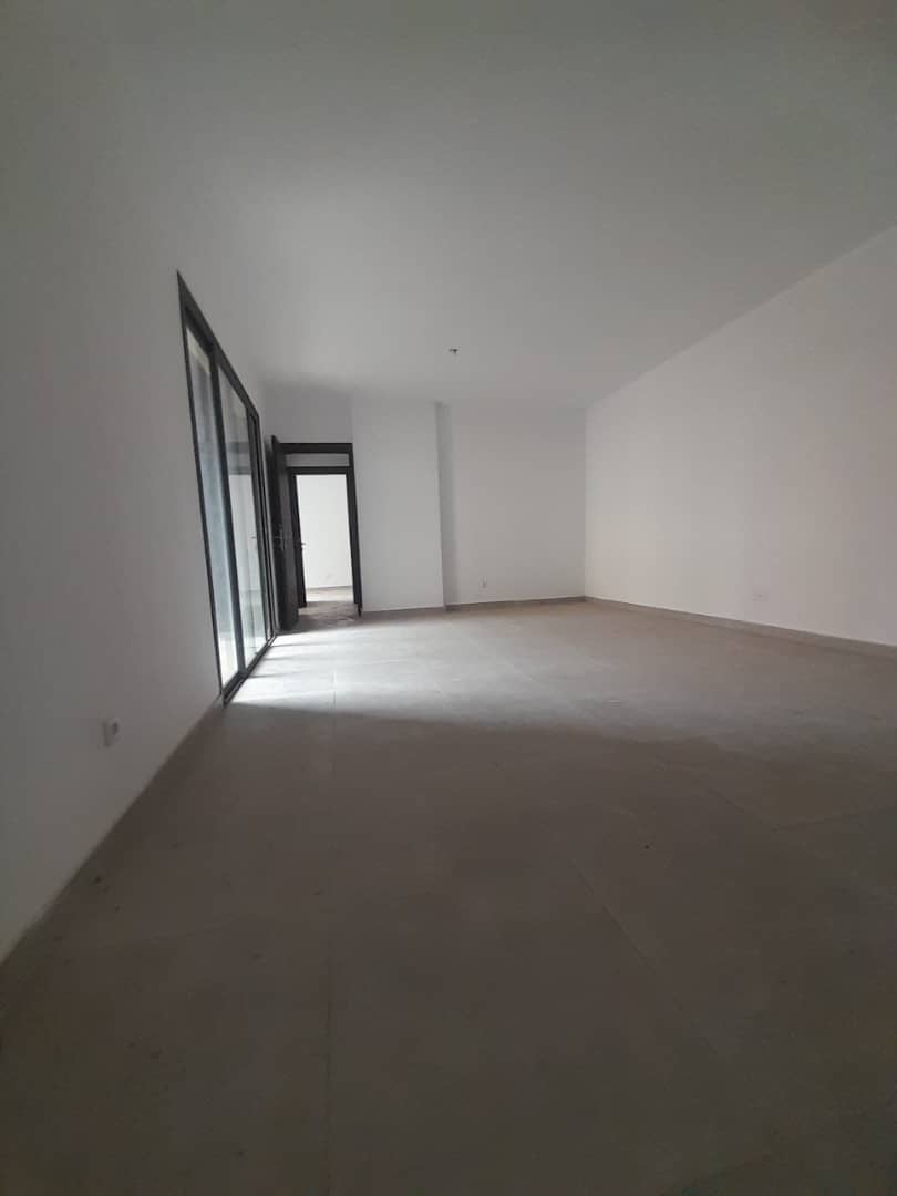 MISE EN VENTE D'UN APPARTEMENT A ANGRÉ CHU