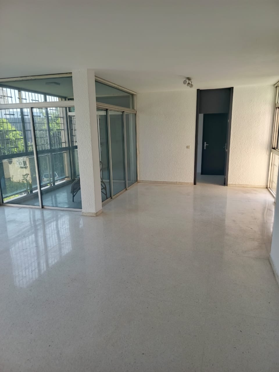 MISE EN LOCATION D'UN APPARTEMENT À LA RIVIERA GOLF