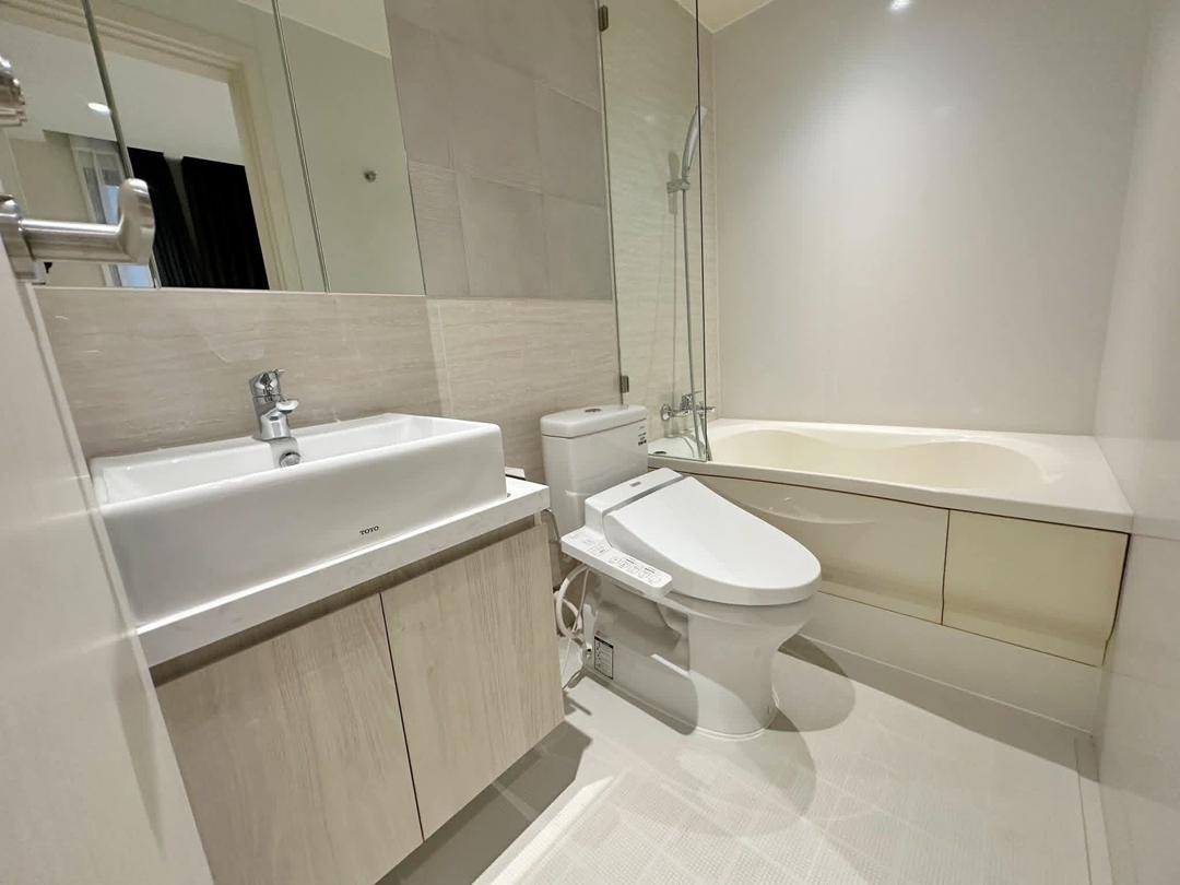 Fully Furnished Molek Pine 4 Condominium