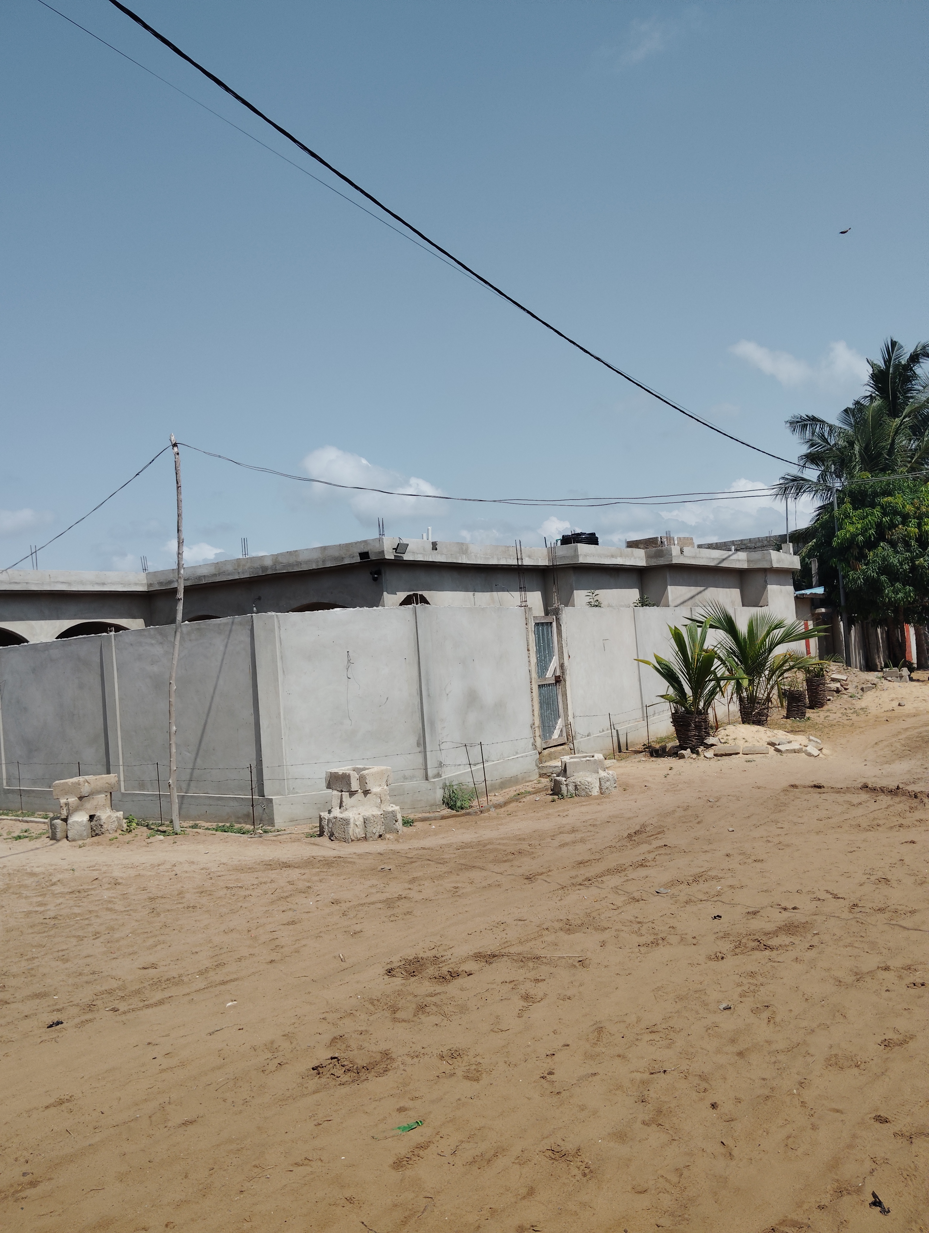 A vendre: Villa inachevée à Togokomé 