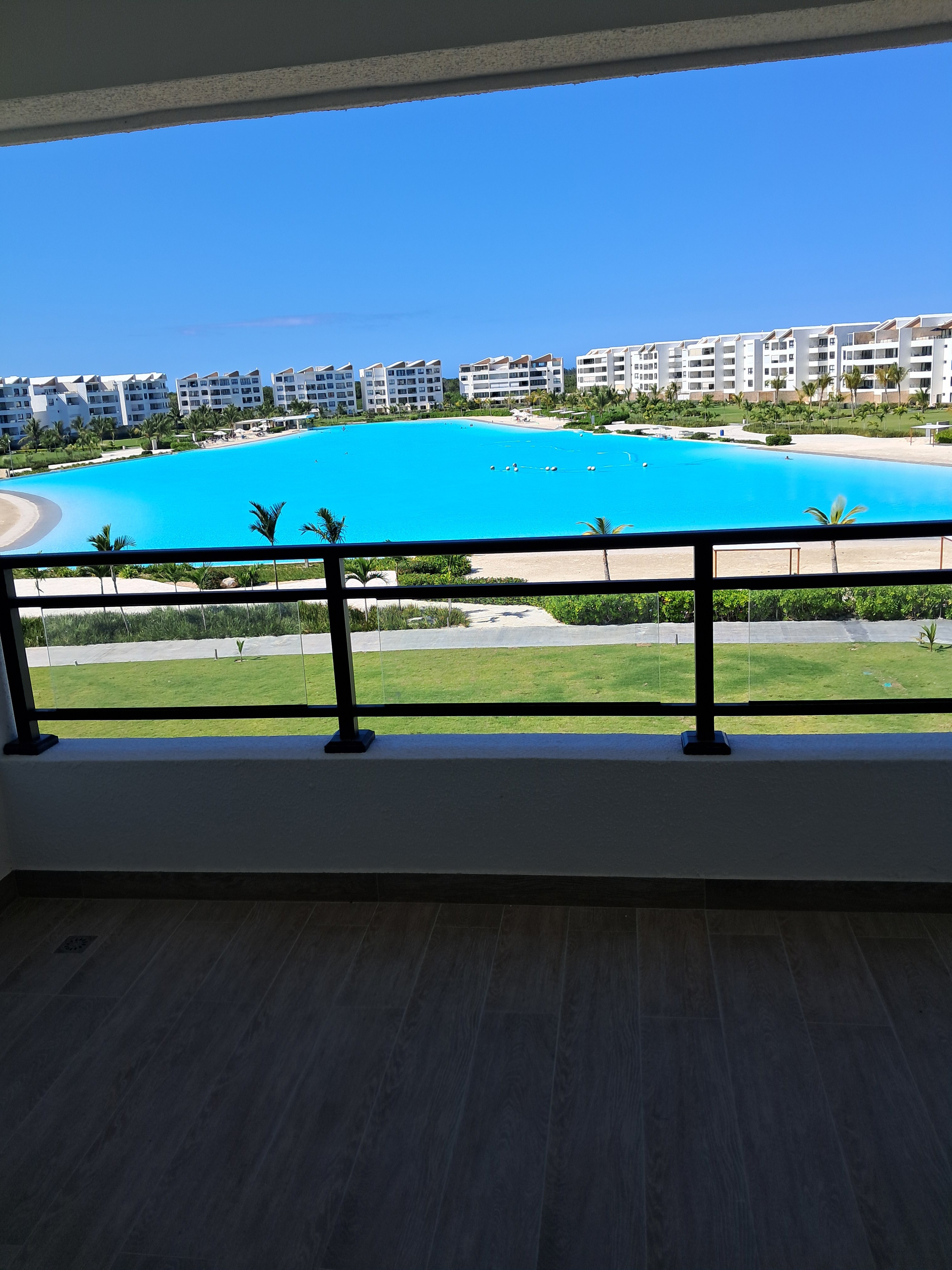 Apartamento en venta de 2 habitaciones listo - The beach - Excelente ubicación en Downtown Punta Cana