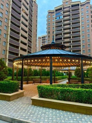 1 BDR flat close to 28May & Port Baku