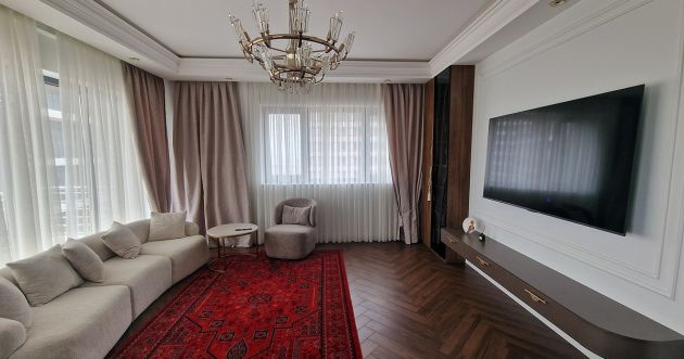 White City area - first to live in, fully renovated brand new aprt!