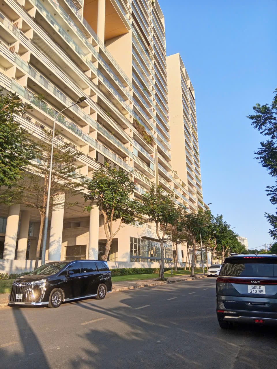 &#55356&#57313 LIVE ABOVE THE CITY – PEACEFUL 2BR APARTMENT IN SCENIC 1, DISTRICT 7
