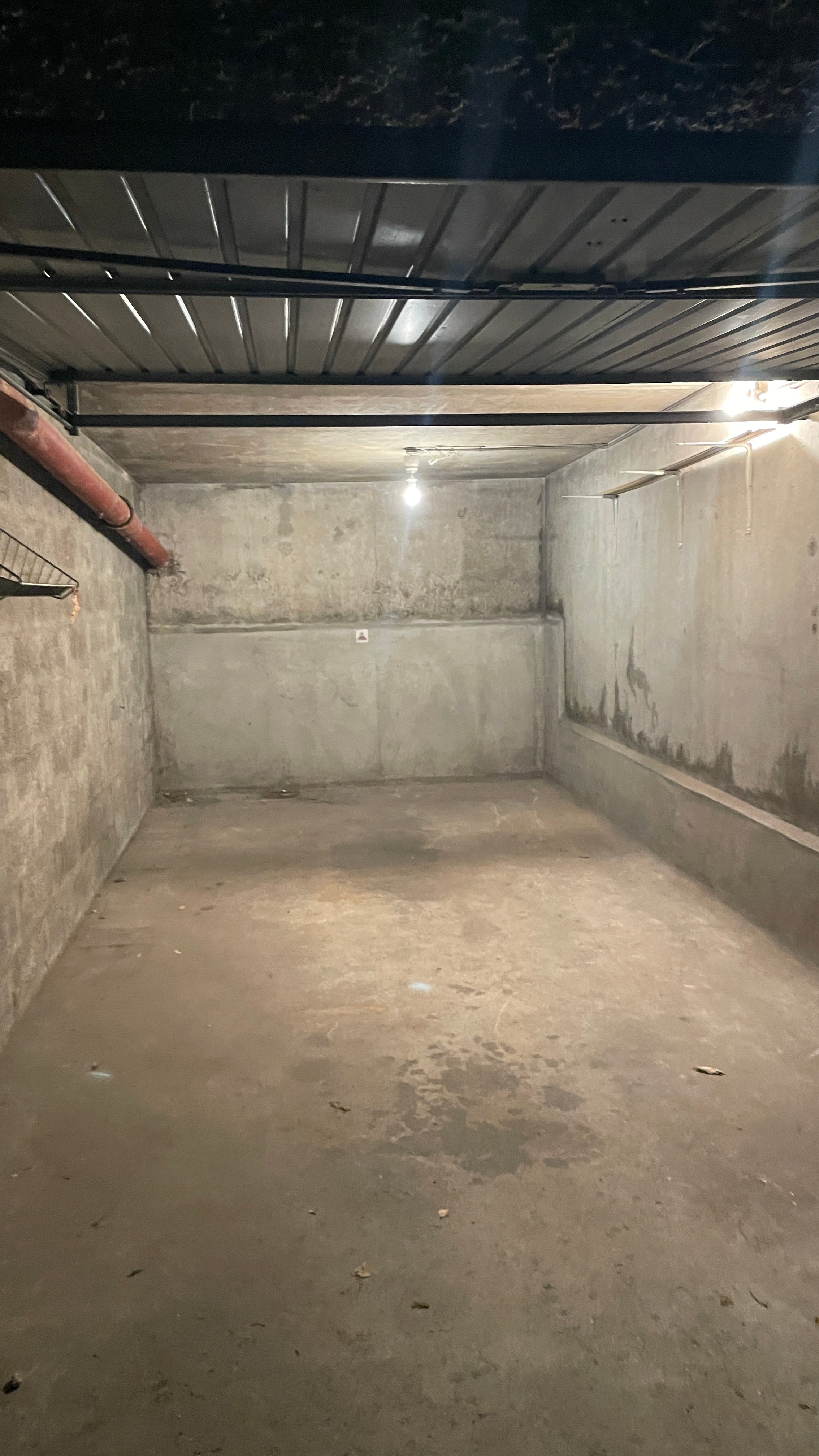 Vends garage en sous sol 