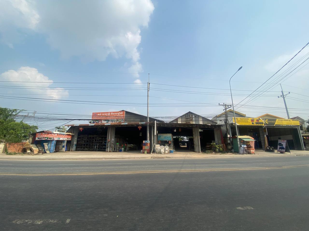 2,237 Square Meters Land for Sale near Road 60M