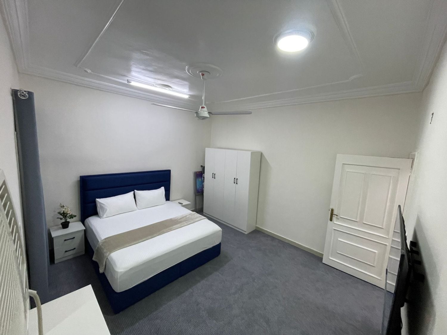 Fully furnished Room For Male Executive Only | All Bills Included | Peacfull Place