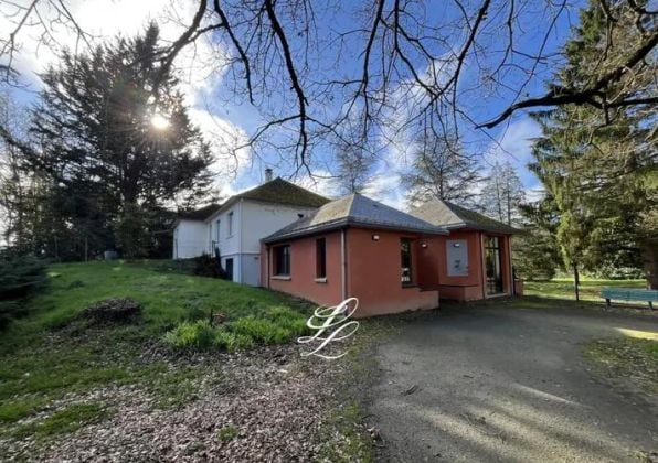 Appartamento di 8 locali in vendita a Ruandin, vicino a Le Mans; ...