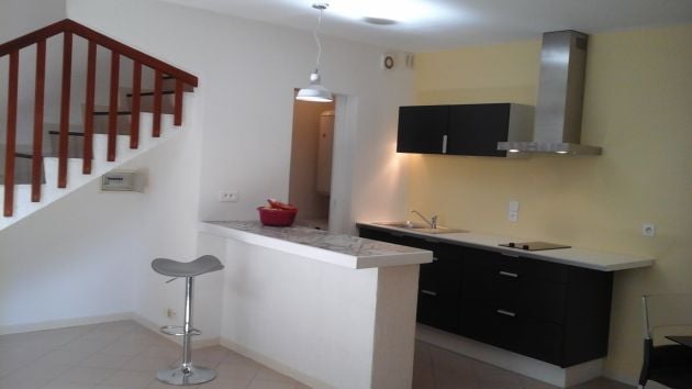 Appartement rez-de-chaussée  F2 meublé