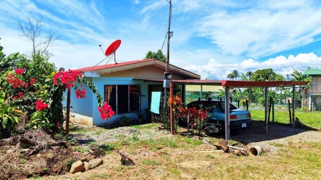RURAL HOME IN PEACEFUL ENVIRONMENT AT PLAYA VERDE, SANTA ELENA 206 SQM LOT