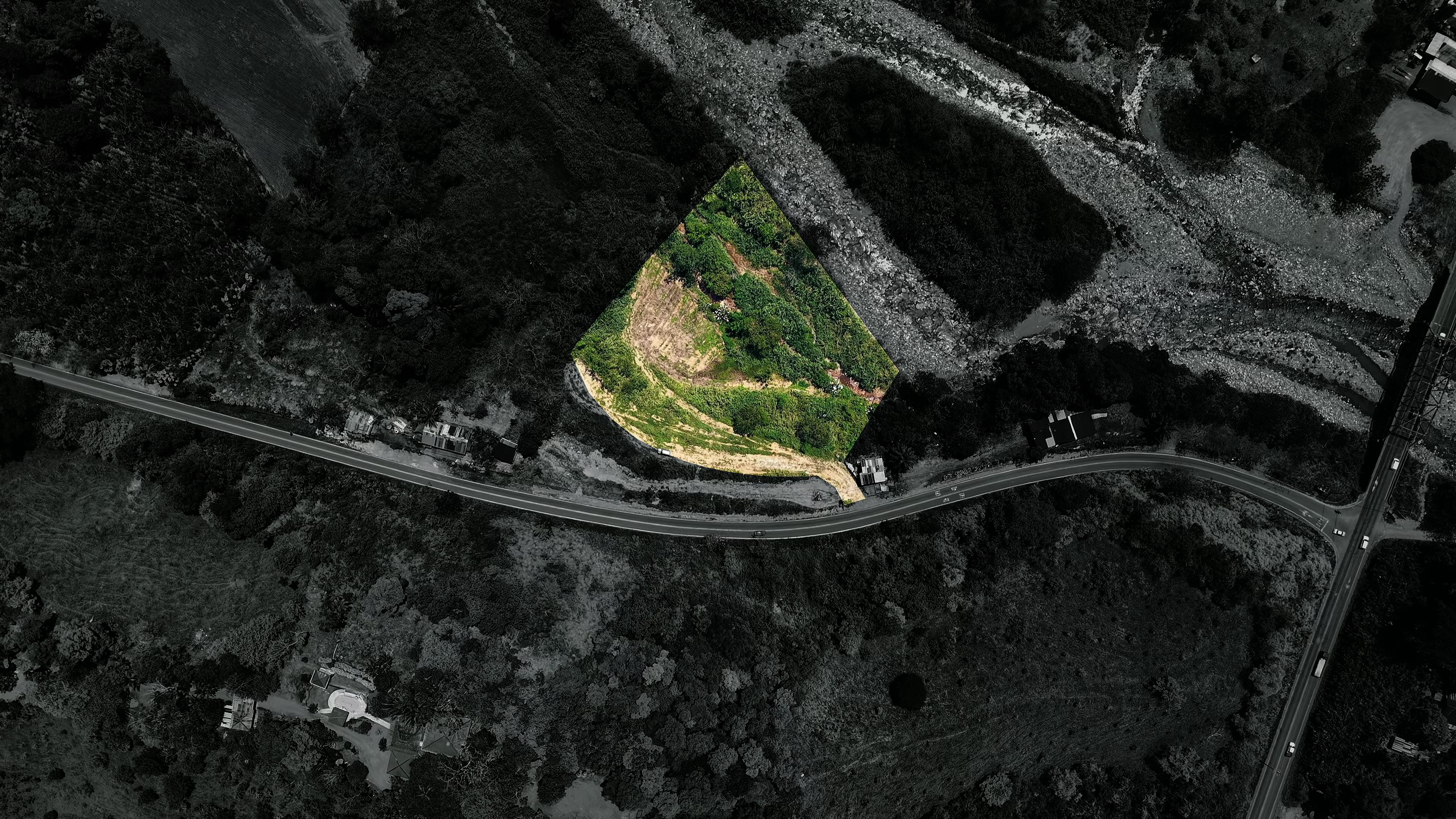 LARGE 2.47 ACRE LAND FOR SALE WITH UTILITIES AVAILABLE – IDEAL FOR INVESTMENT