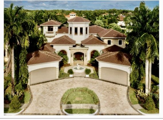 Luxury Family Residence in Costa del Este – Balmoral (Direct Owner ...