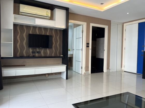 Condo for Rent  1 Bedroom 12,500 baht/month with Washing machine