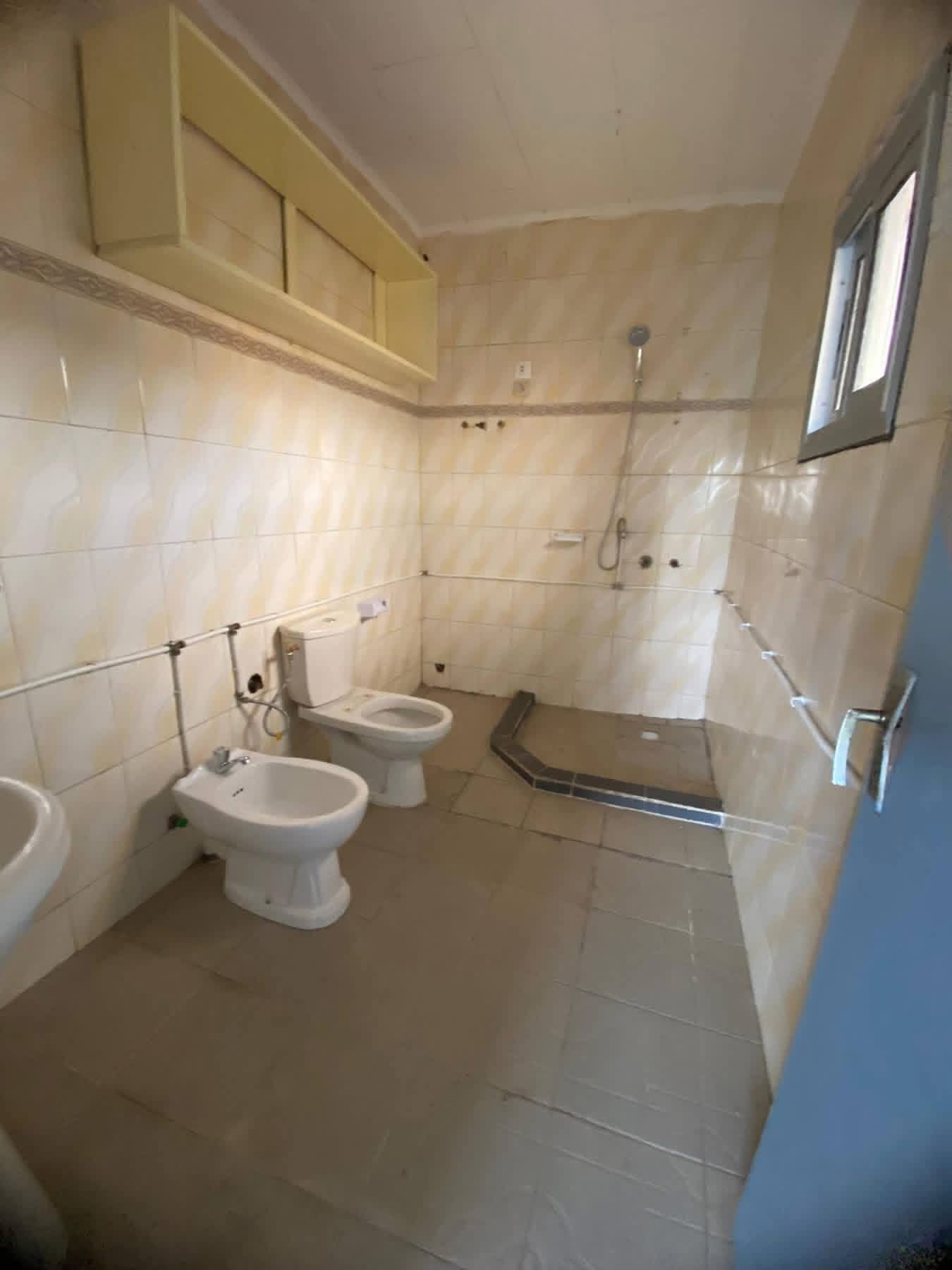 Duplex à louer à Bali, Douala