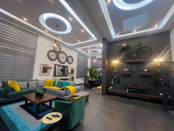 A VENDRE, Villa meublée, Fidjrossè Togbin - Cotonou 