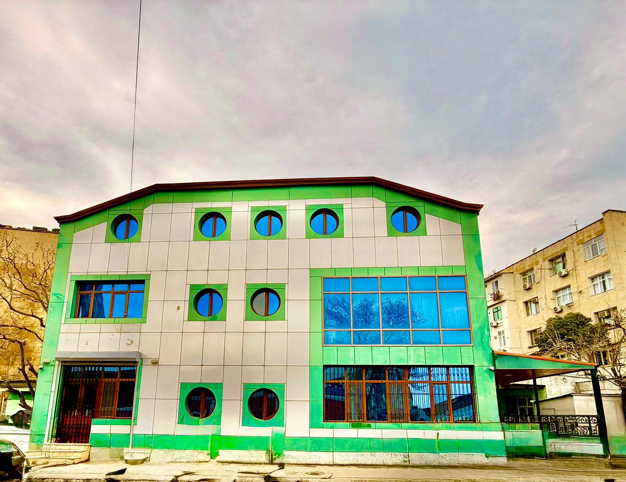 9-room office space for rent close to Darnagul metro