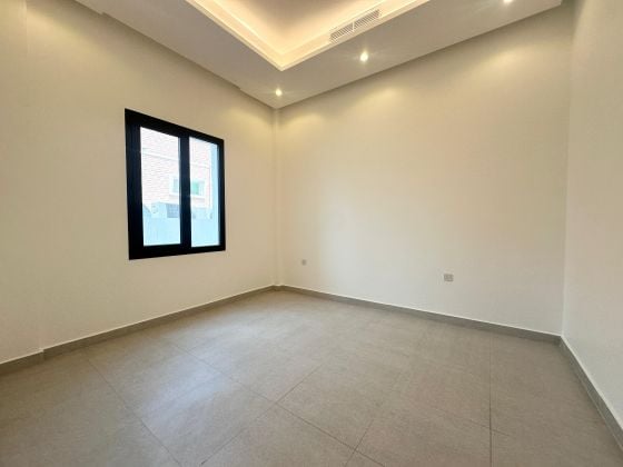 Four bedroom apartment for rent in Rumaithya