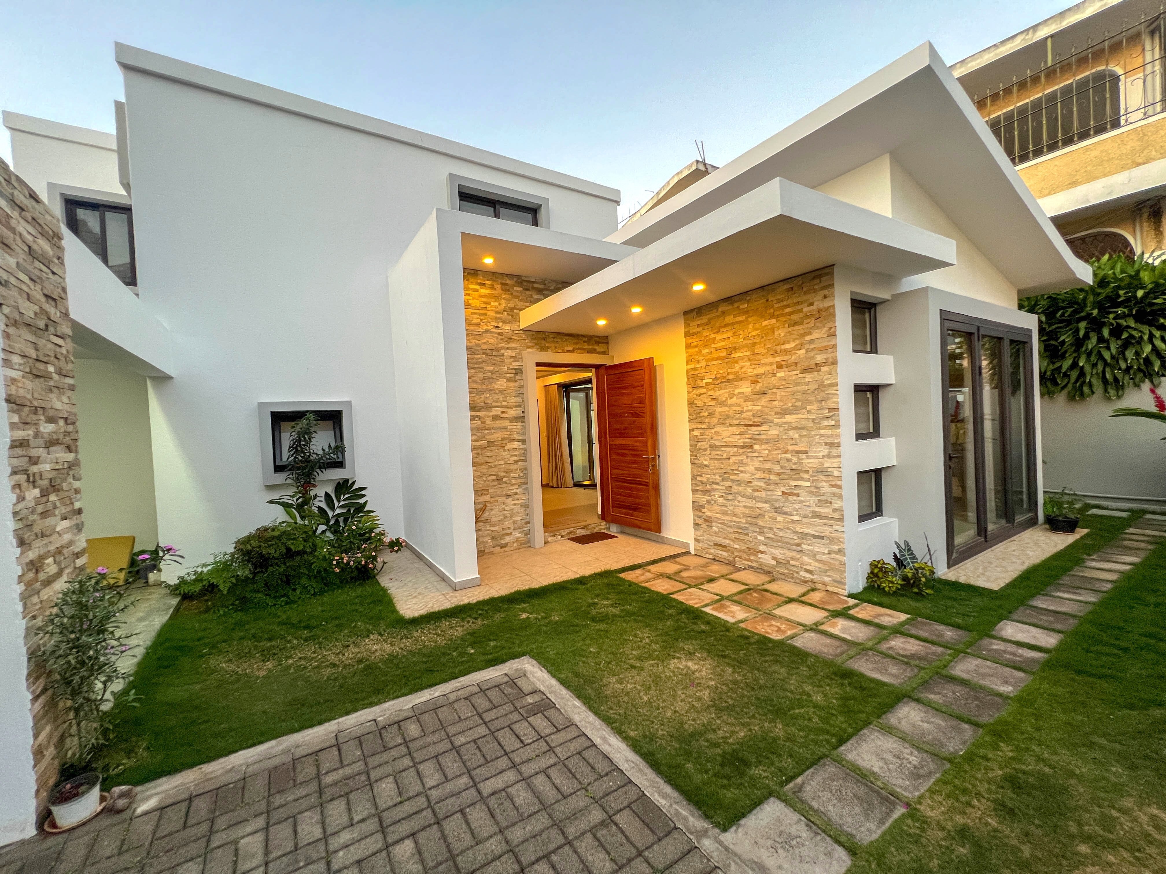 FOR SALE - 3-BEDROOM HOUSE - COROMANDEL