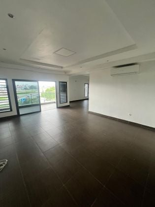 Riviera Triangle: preciosos apartamentos de 3 habitaciones disponibles con ...