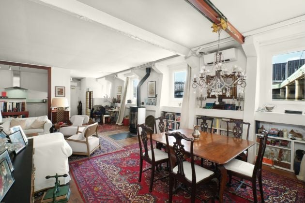 Vivre sur l'eau aux portes de Paris dans une maison flottante